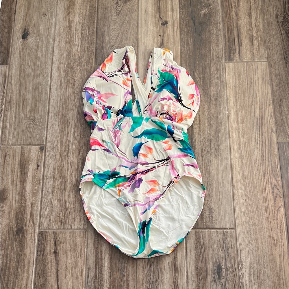 NWOT CALIA Plunge Swimsuit-